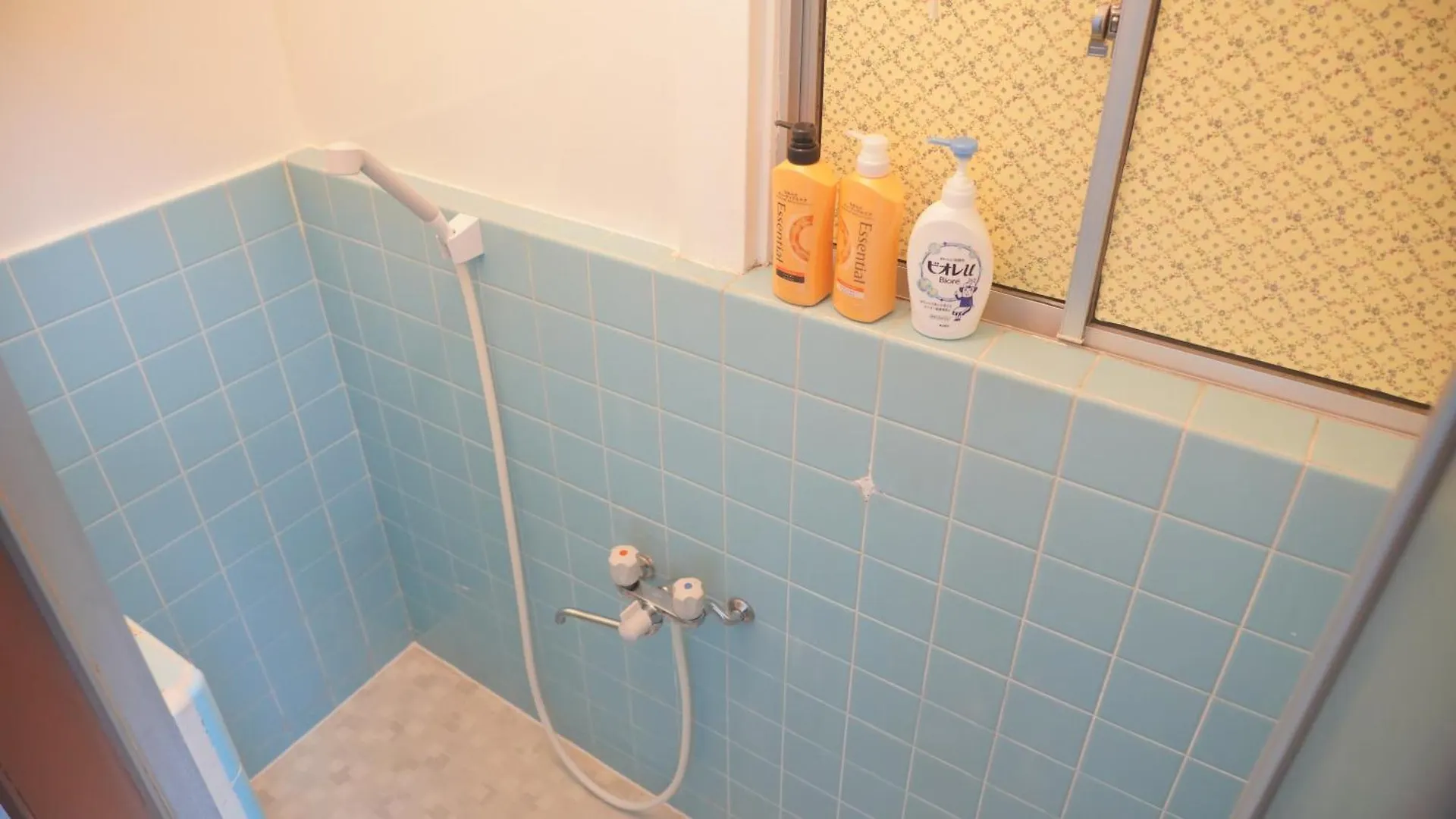 Uhome Tsubame Apartment Tokió